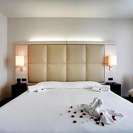 Cocca Royal Thai Hotel 4*