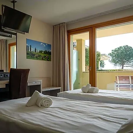 Cocca Royal Thai Hotel 4*